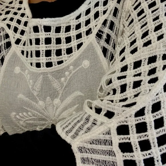 White Crochet Lace Top - Picture 8 of 10